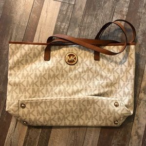 Michael Kors tote